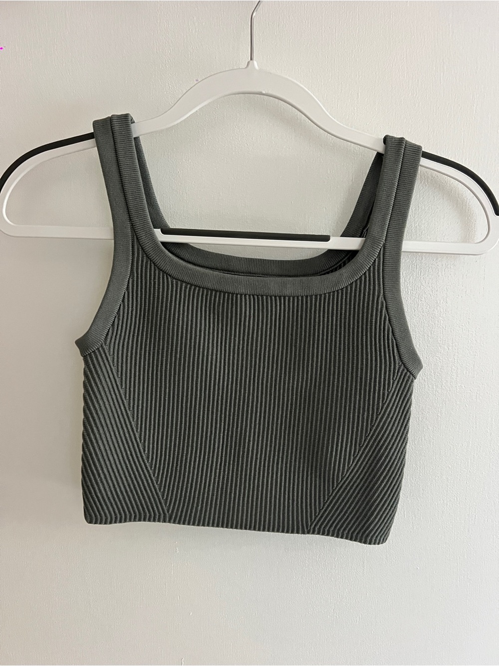 Cuts Clothing: Ribbed Crop Top
